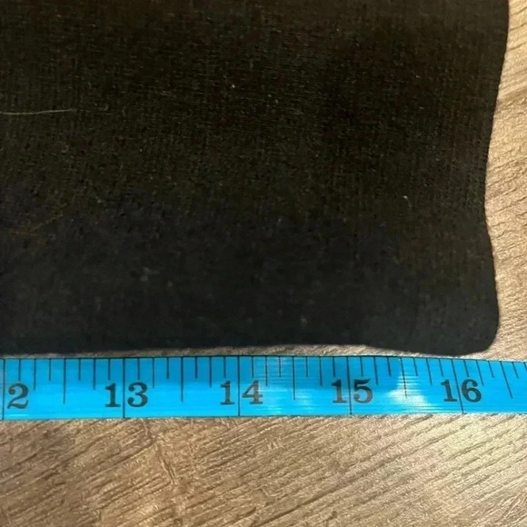 Elegant Black and Yellow Long Sleeve Dress - Picture 4 of 9